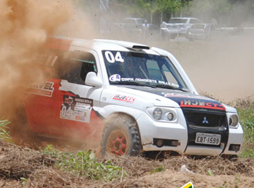Brasileiro de Indoor 4x4 no 19� Jipe Show de Sergipe dia 12/10/2015